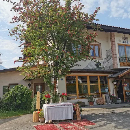 Gästehaus Berghof-2